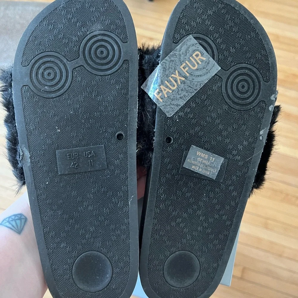 Report Faux Fur Slides - Picture 4 of 4